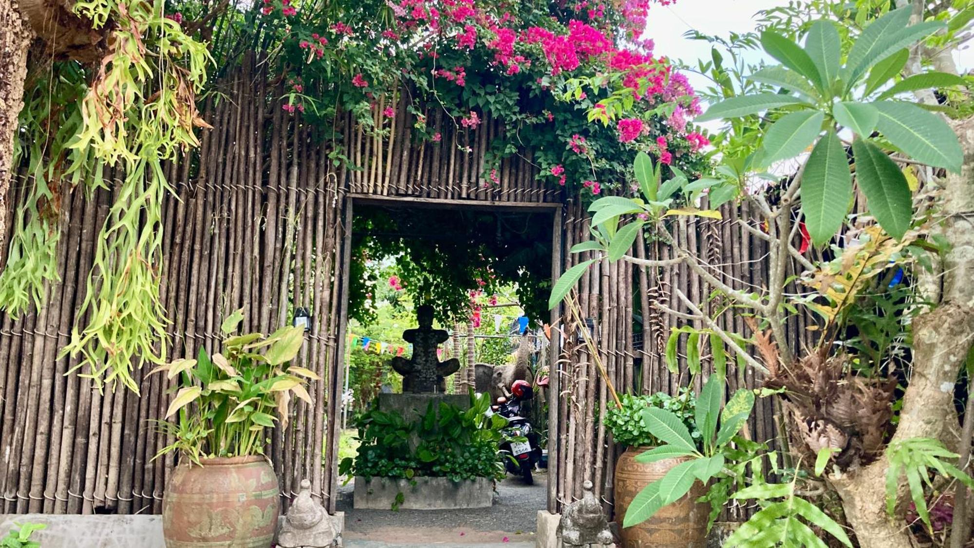 Artist'S Place Trat Ngoại thất bức ảnh