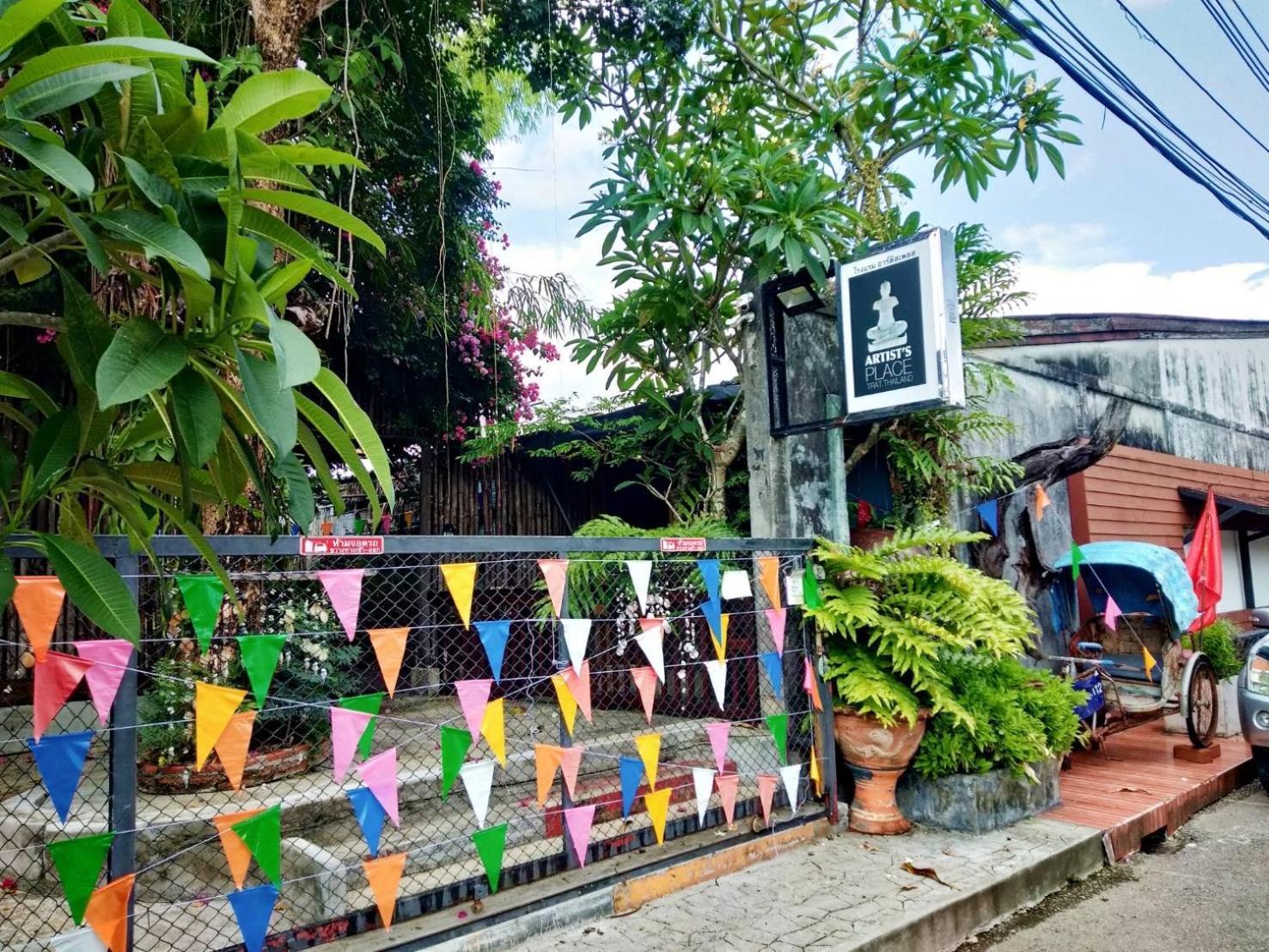 Artist'S Place Trat Ngoại thất bức ảnh