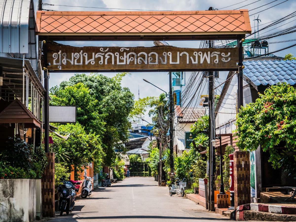Artist'S Place Trat Ngoại thất bức ảnh